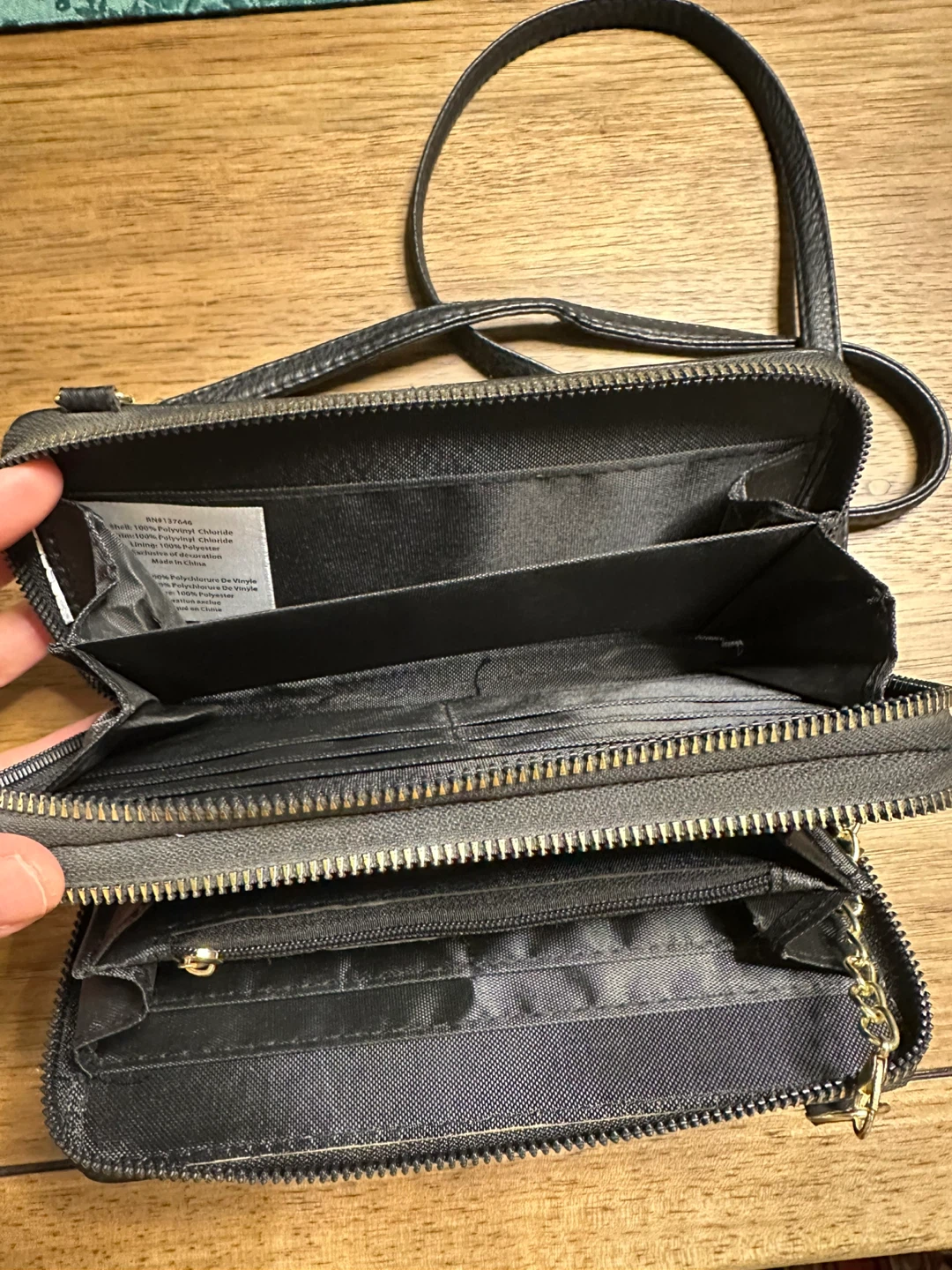 London Fog Crossbody Wallet - Fits Phone - photo 4