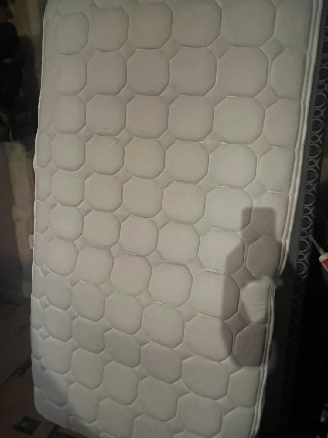 Twin mattress with box/free delivery - photo 3