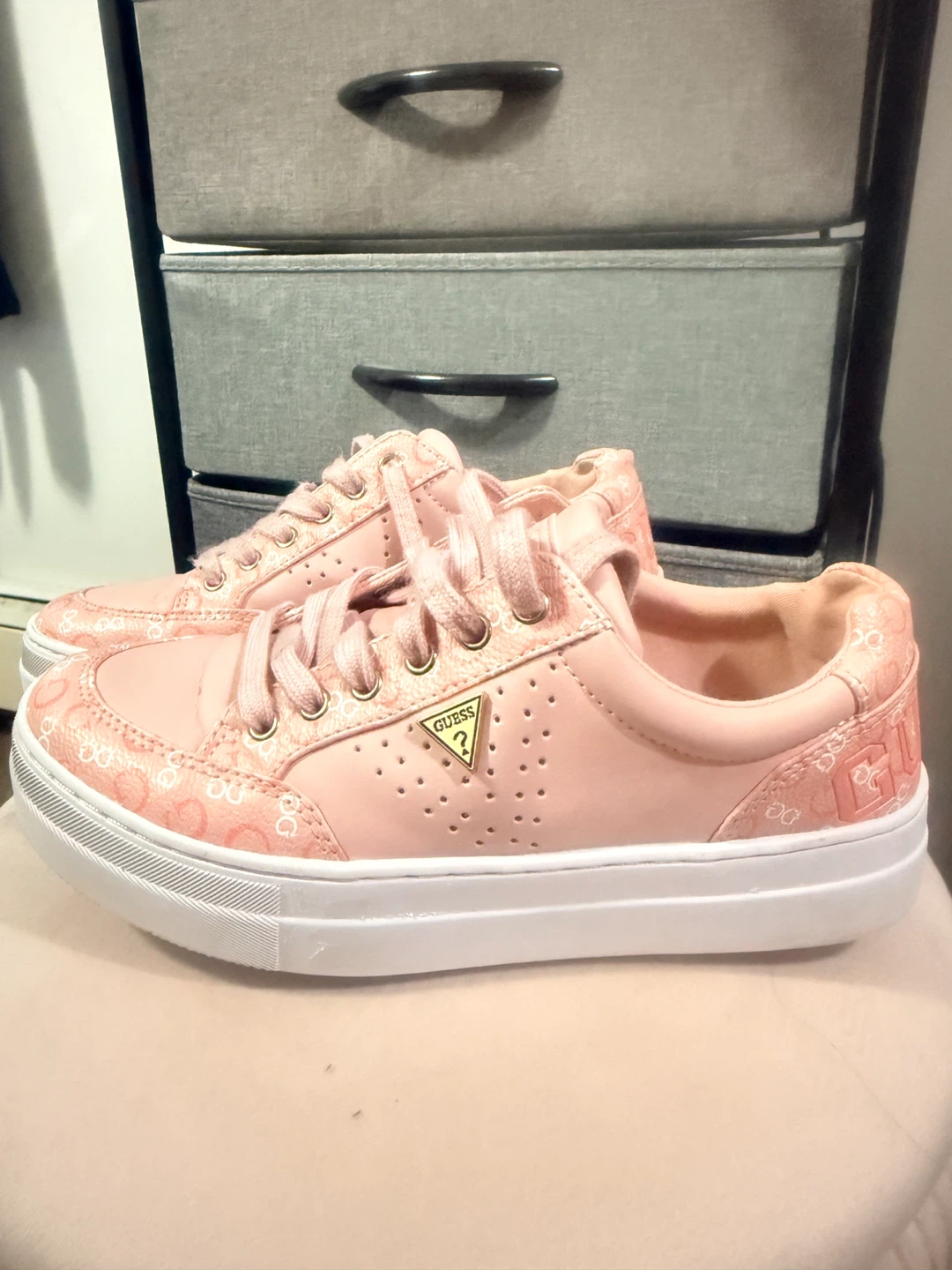 Guess Pink Sneakers Women's Size 6.5 - photo 2