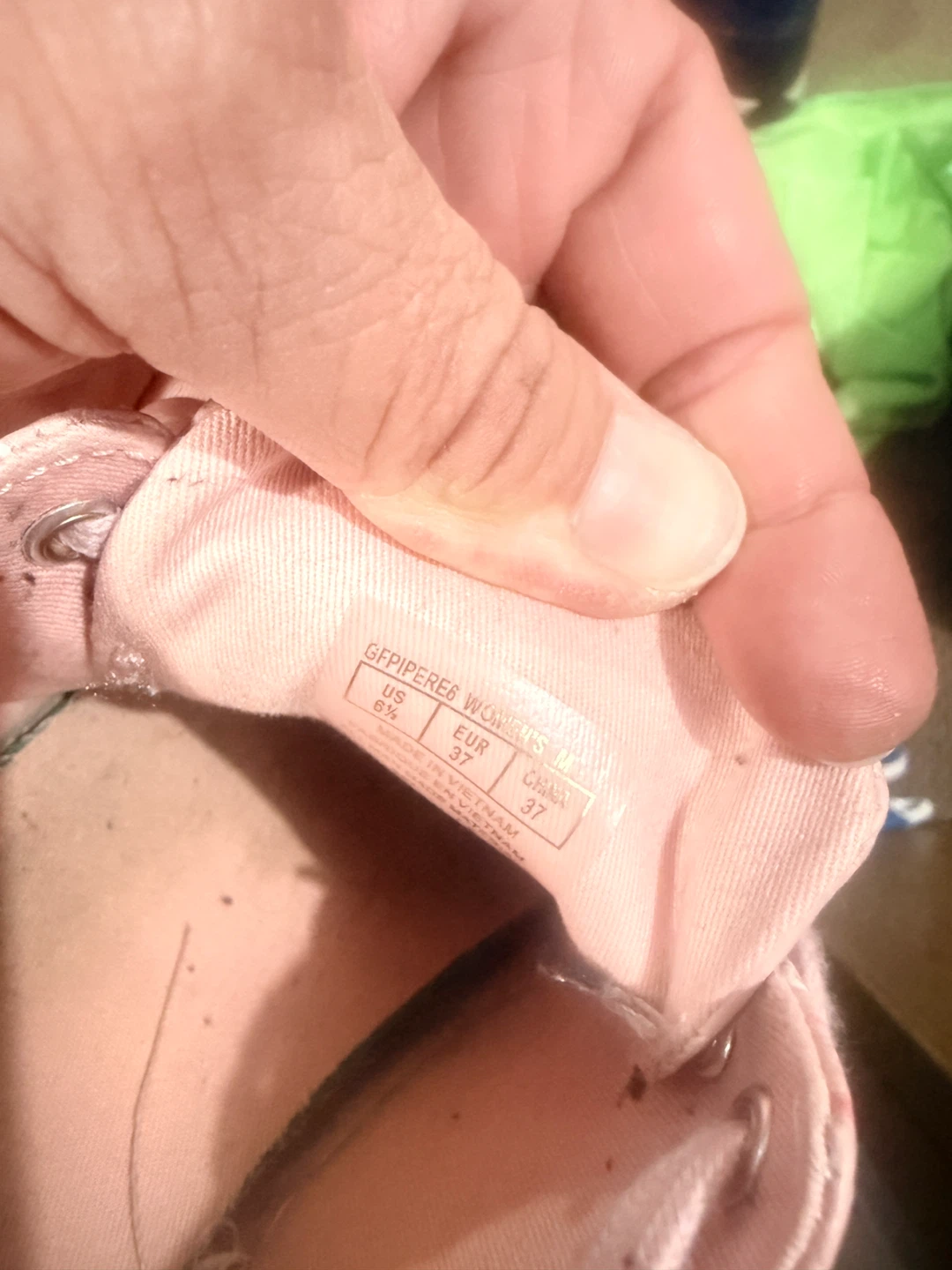 Guess Pink Sneakers Women's Size 6.5 - photo 3