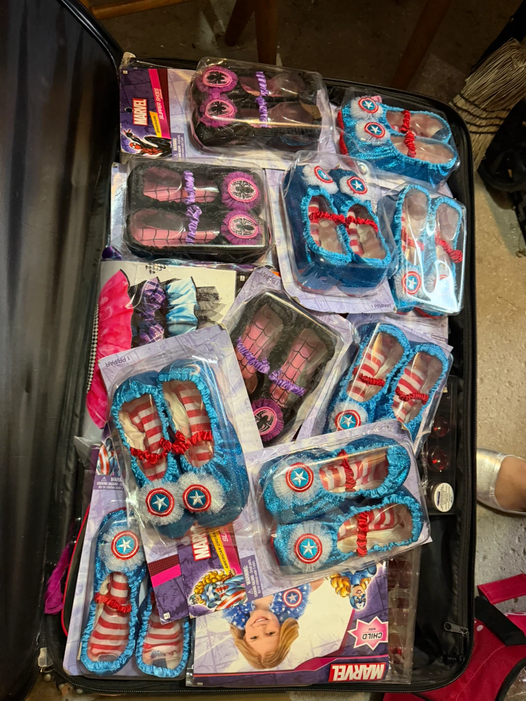 Assorted Kids Halloween Costumes and Accessories - photo 4