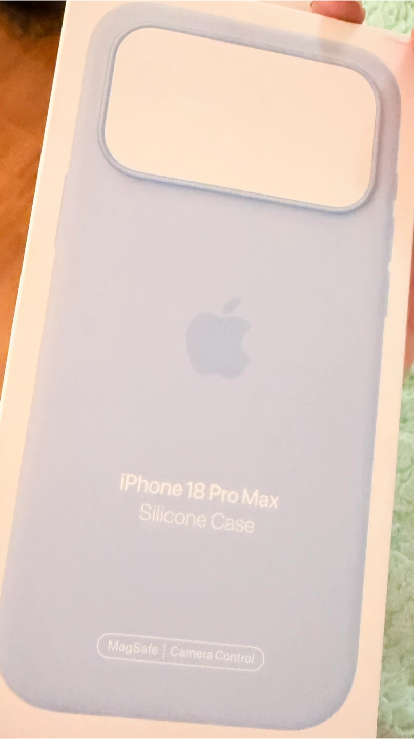 ORIGINAL SEALED ! 18 Pro Max Silicone Case - Crisp Blue