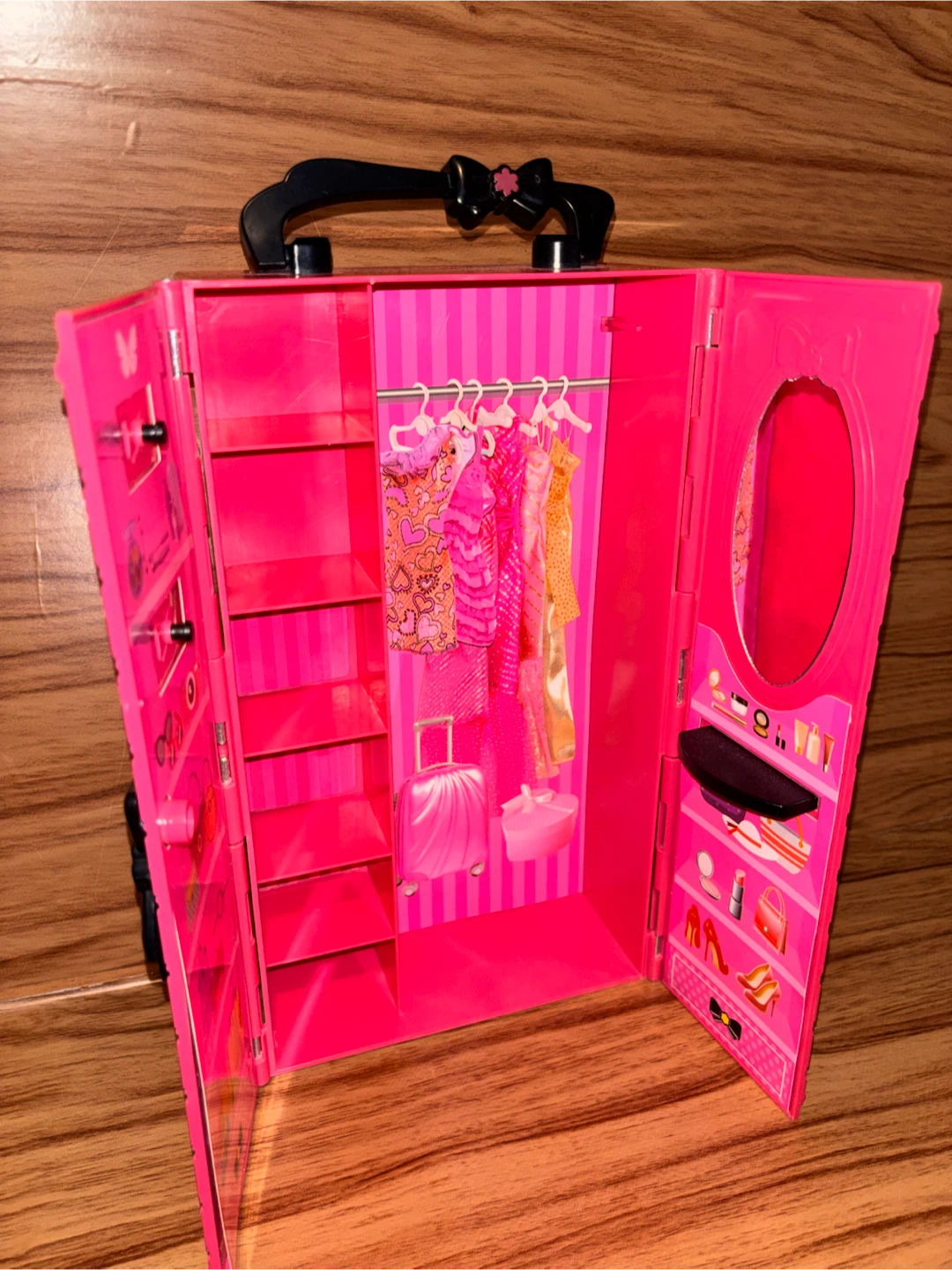 Barbie Portable Closet with Accessories - photo 2