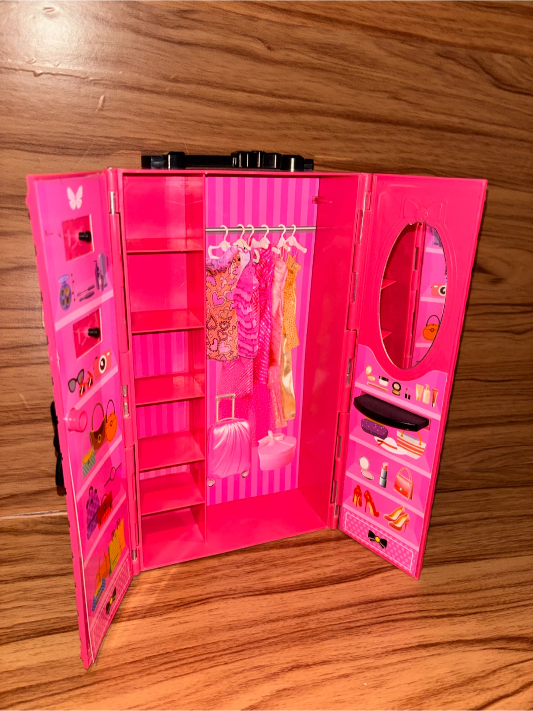 Barbie Portable Closet with Accessories - photo 3