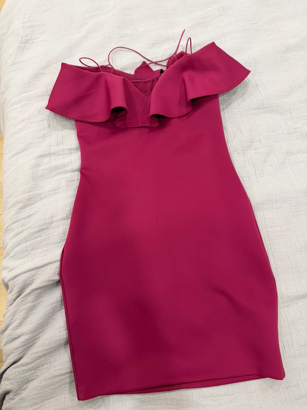 Guess Fuchsia Off-Shoulder Dress Size L