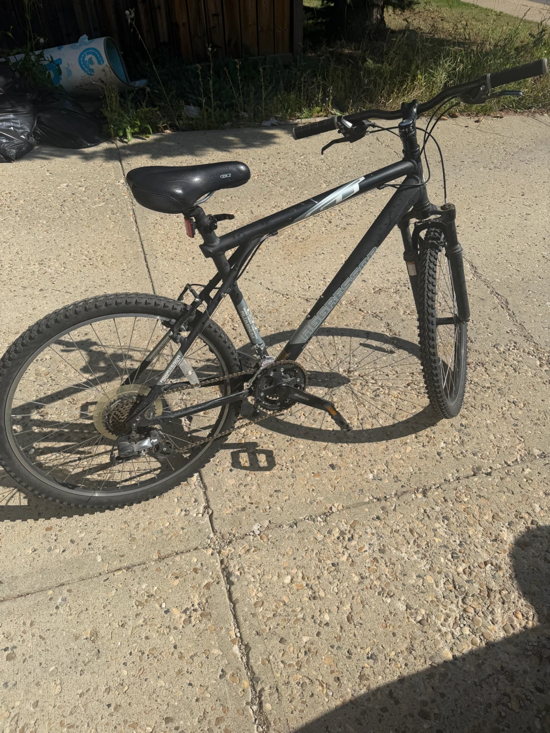 GT Aggressor Mountain Bike - photo 3