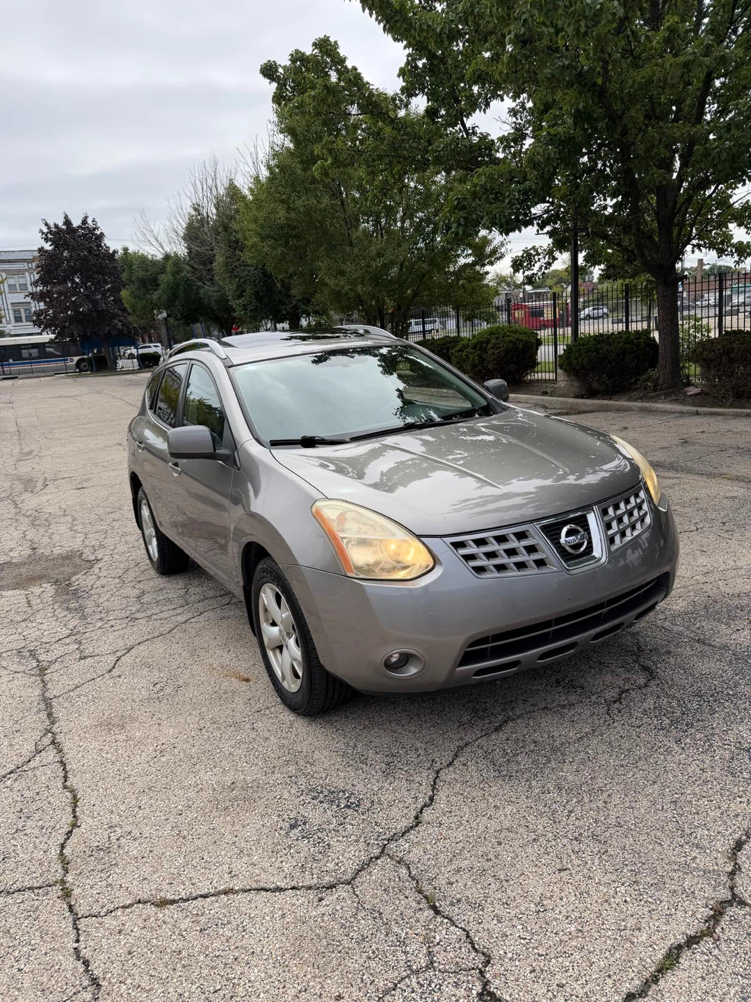 Nissan Rogue SUV 2009