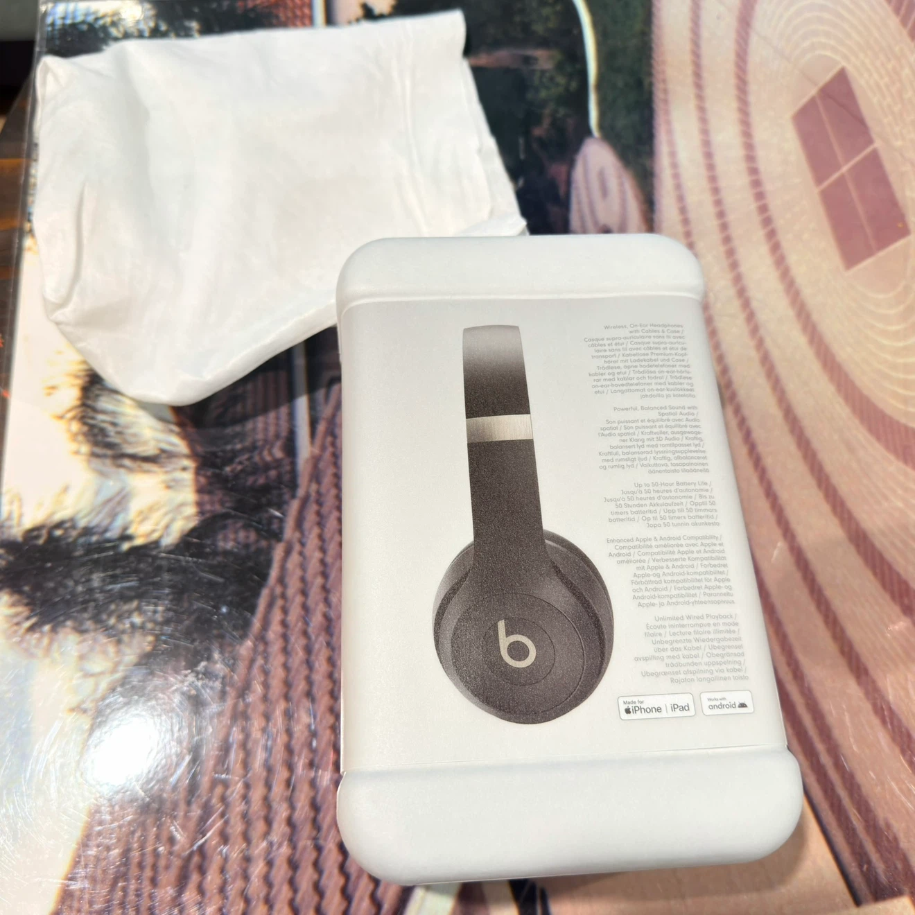 Beats Solo 4 Wireless On-Ear Headphones - Matte Black - photo 3