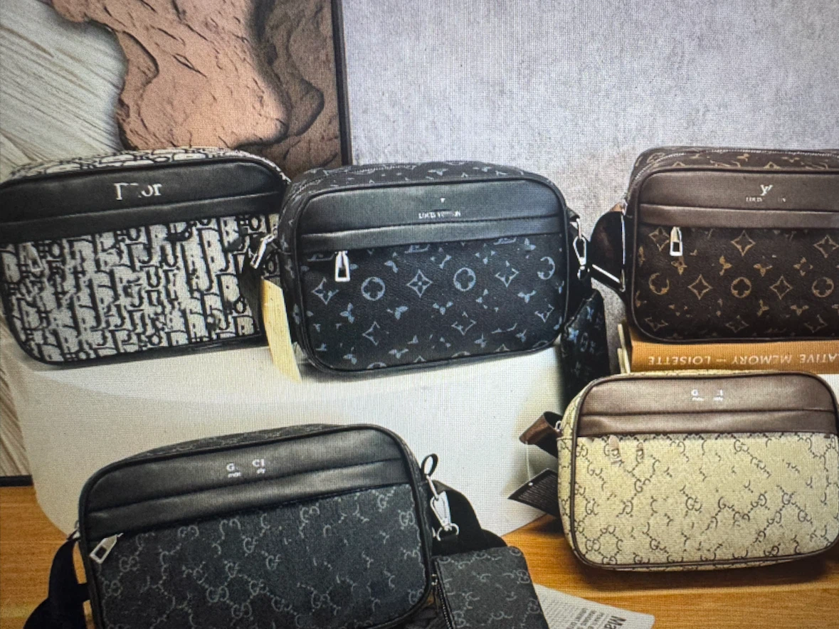 Designer side bags - photo 5