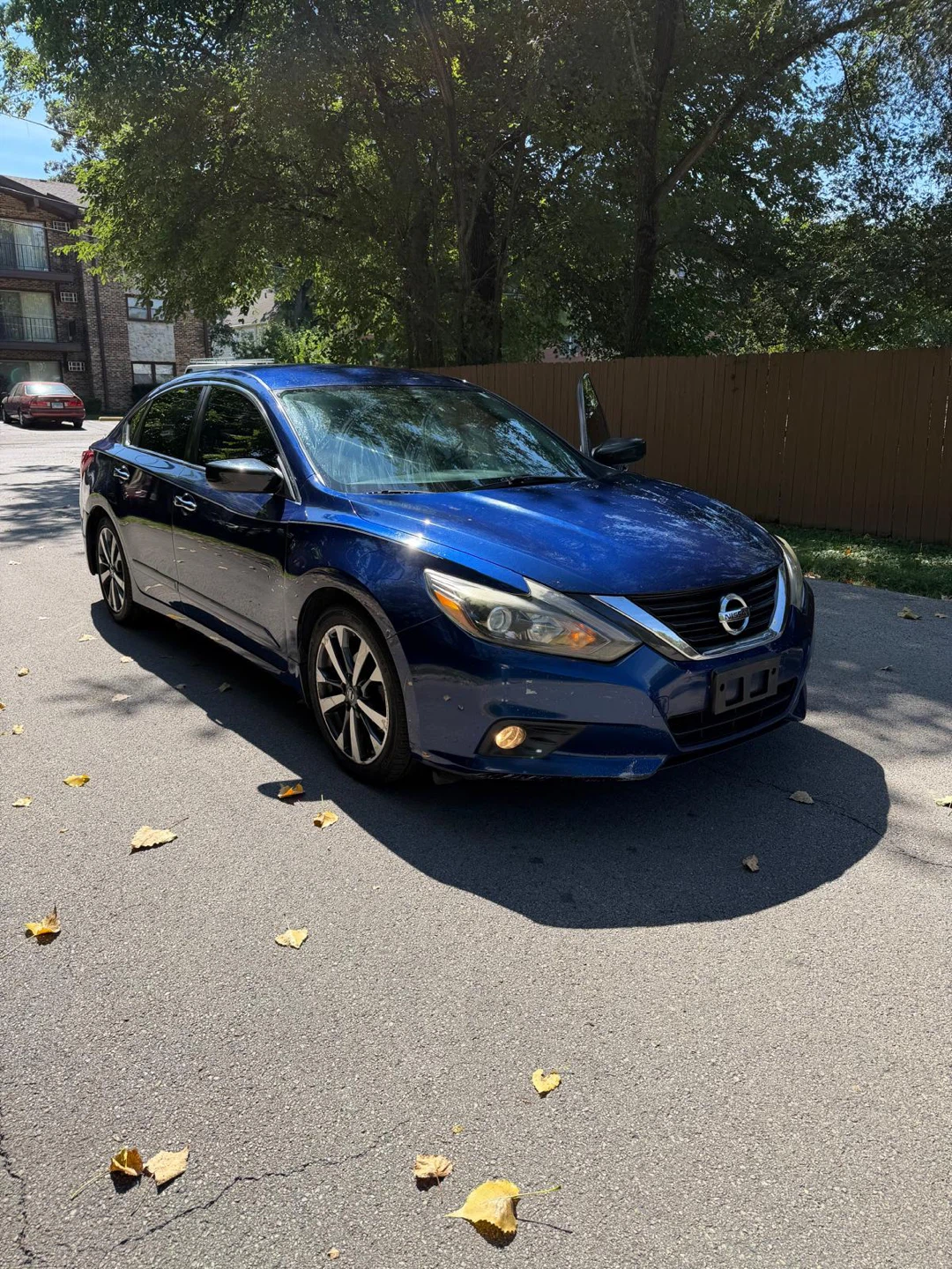 Blue Nissan Altima 2017