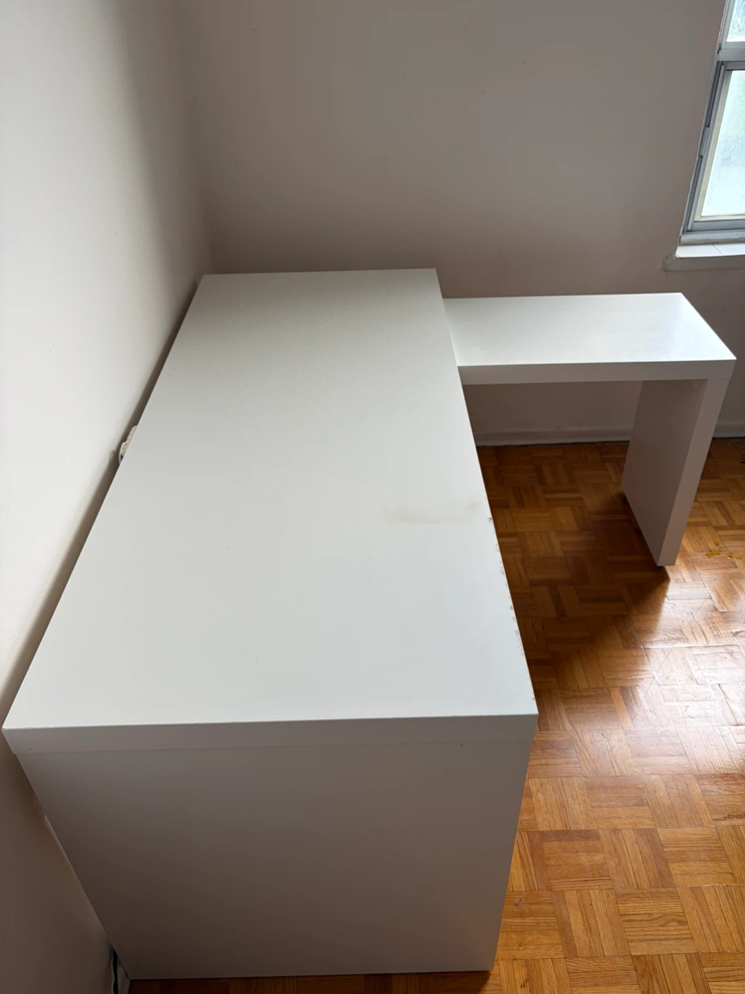 IKEA Malm White Desk with Pull-out Panel - photo 4