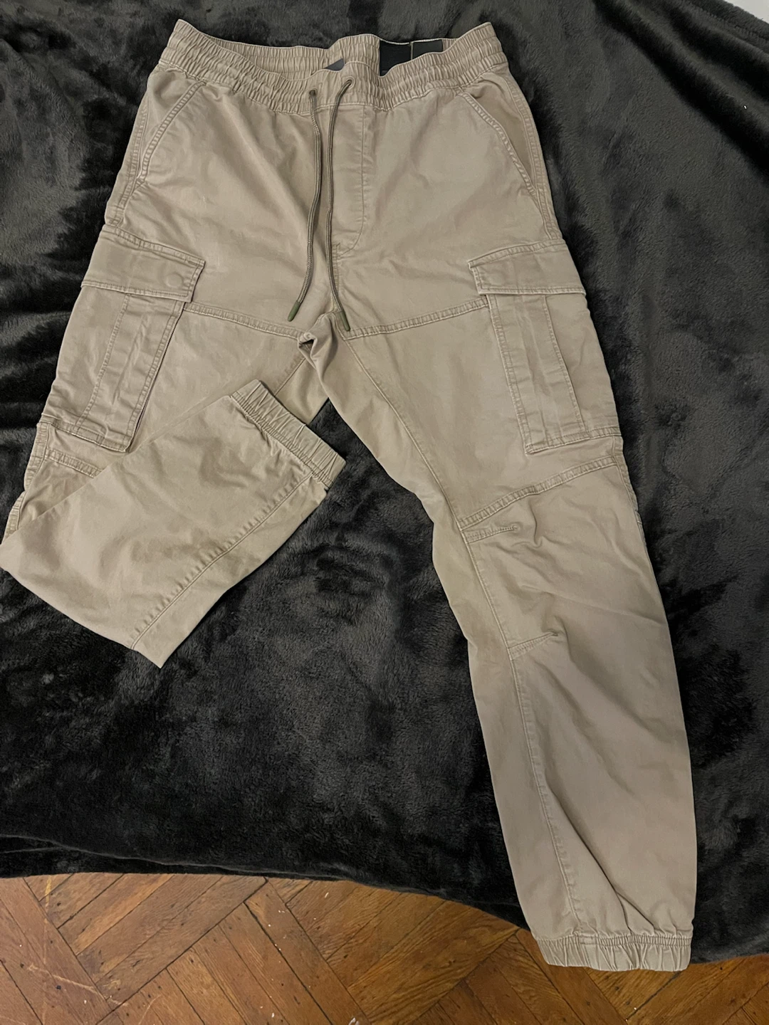 H&M Beige Cargo Pants Size M - photo 2