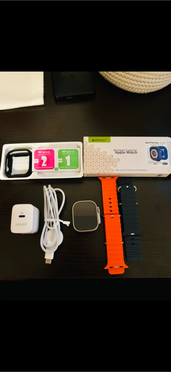 Apple Watch Ultra 1st gen 49mm w/accessories