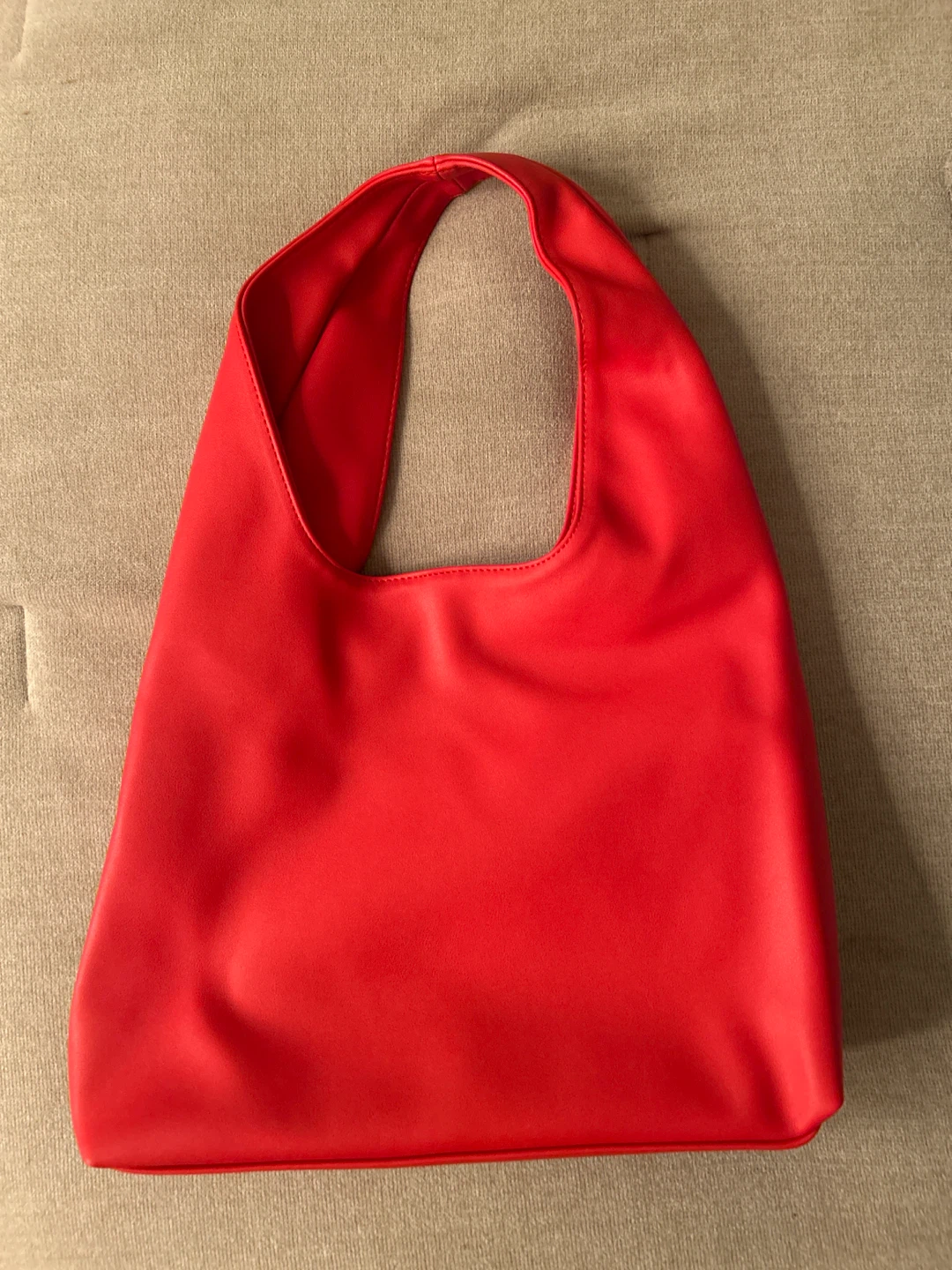 🍒 NEW Limited Edition Kylie Cosmetics Cosmic Hobo Bag - photo 3