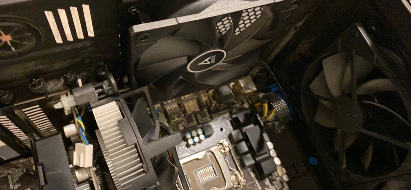 NZXT PC Case with Gigabyte Motherboard - photo 2