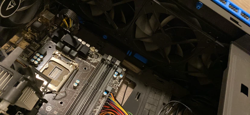 NZXT PC Case with Gigabyte Motherboard - photo 3