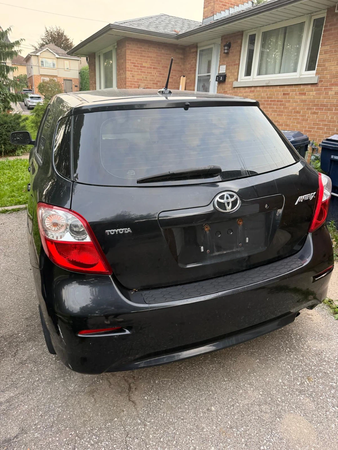 Black Toyota Matrix Hatchback - photo 3