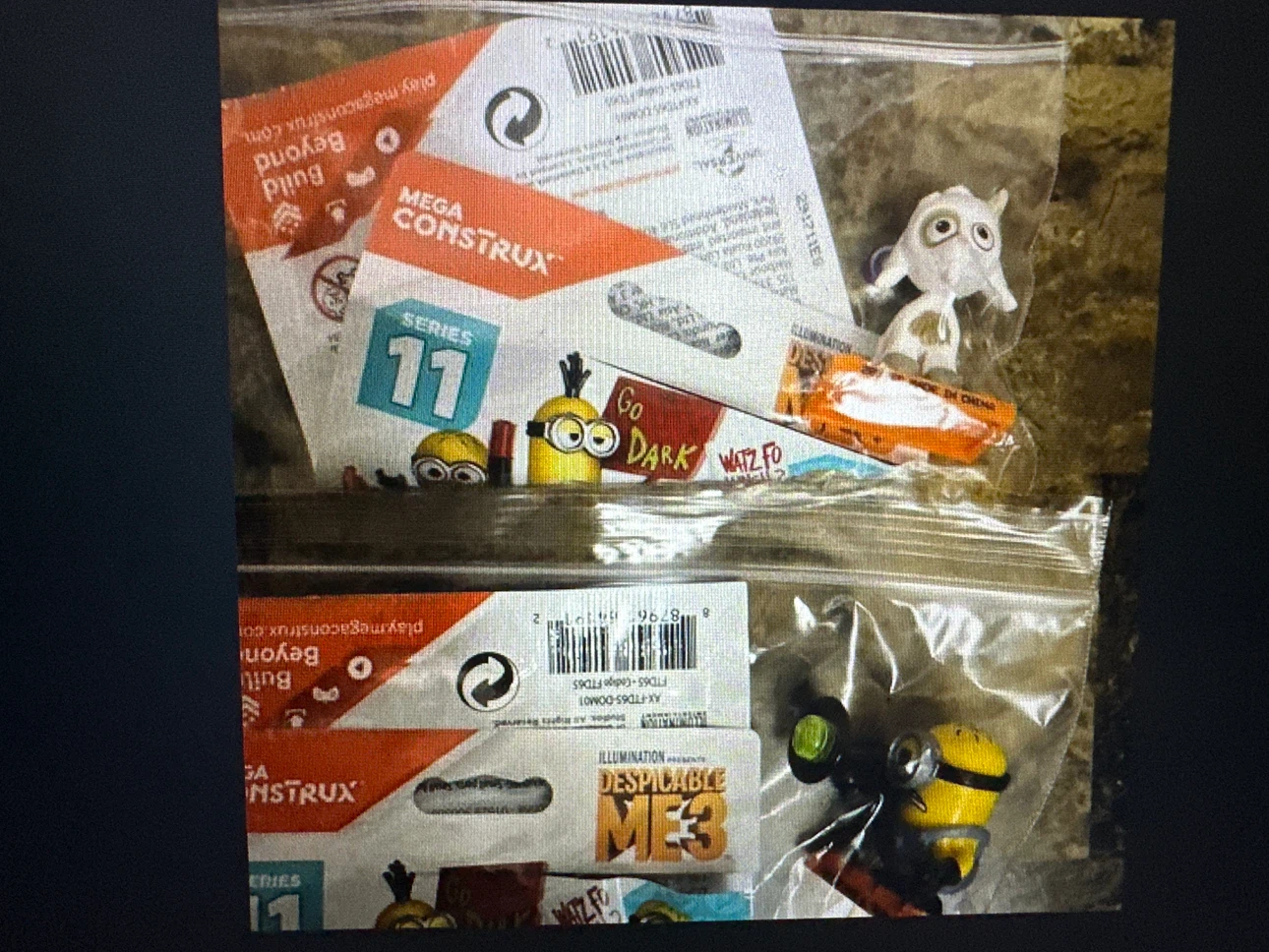Mega Construx Despicable Me 3 Series 11 Minifigures - photo 3