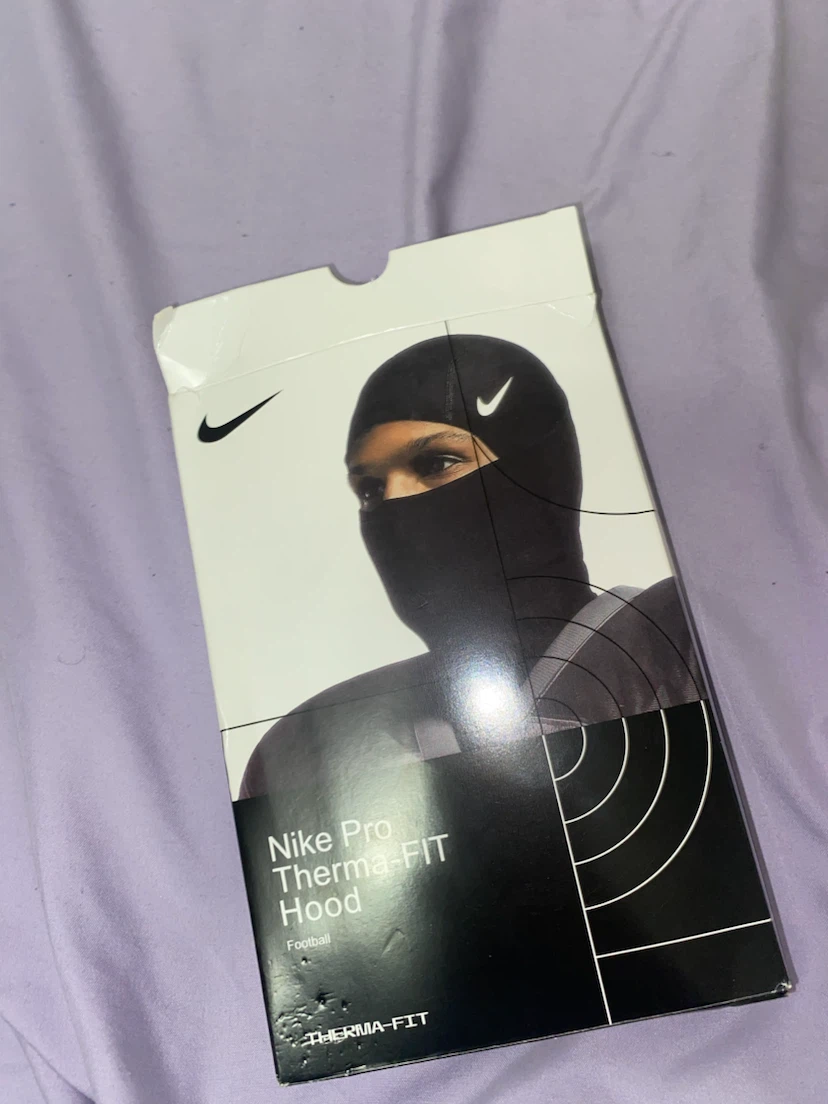 Nike Pro hyperwarm ski mask