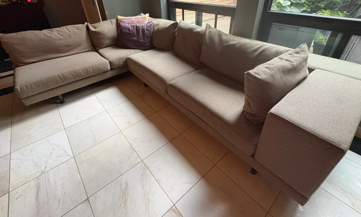 EQ3 RHF Sectional Sofa with Storage Case - photo 4