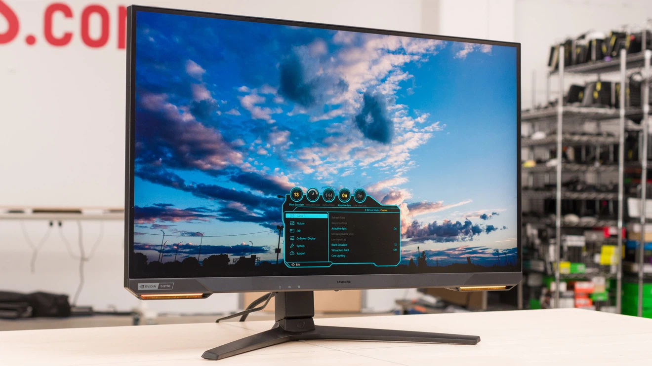 Samsung Odyssey G7 28" 4K UHD 144Hz Gaming Monitor - Black - photo 2