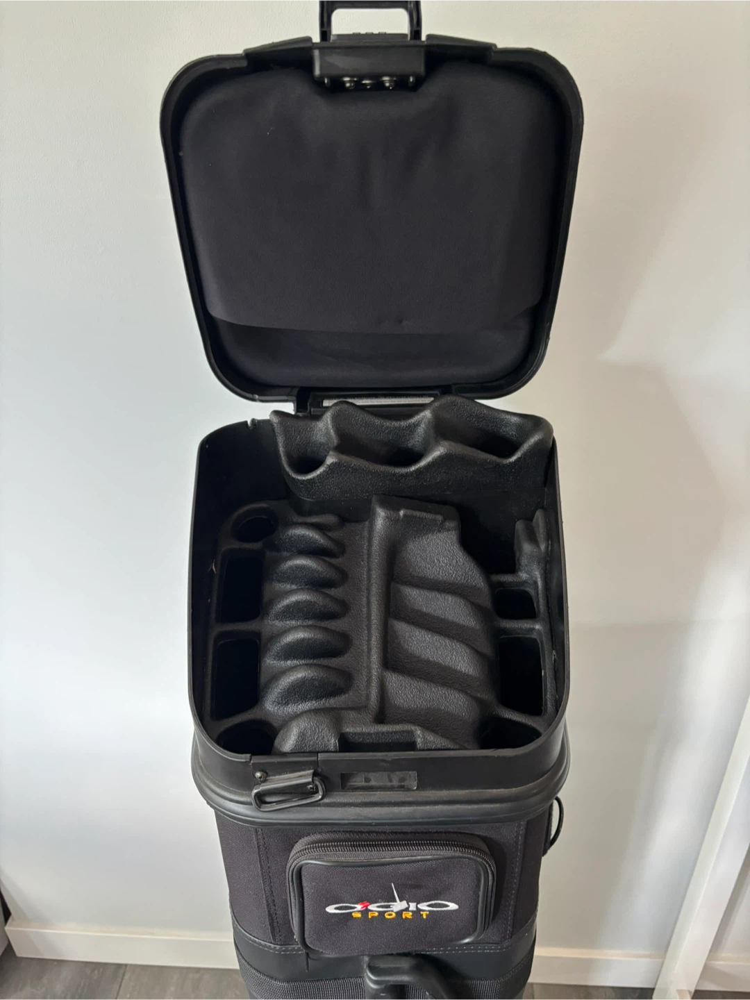 Ogio Sport Hard-Top Golf Travel Bag - photo 2