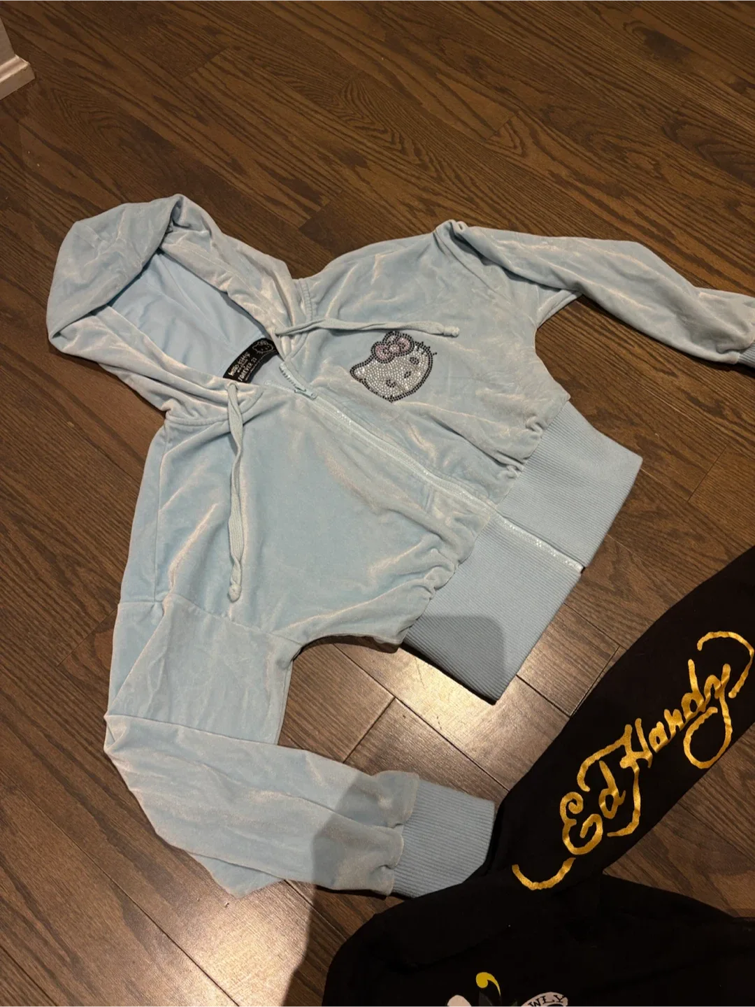 Set of 3 Women's Zip-Up Hoodies - photo 3