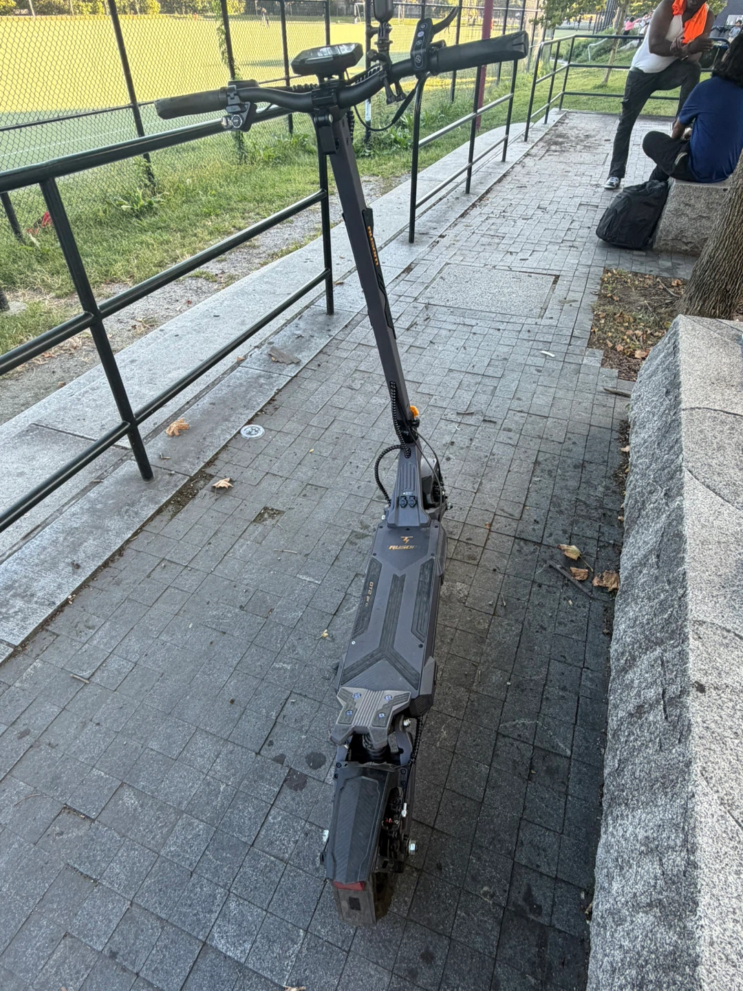 Ausom DT2 Pro Electric Scooter - photo 3