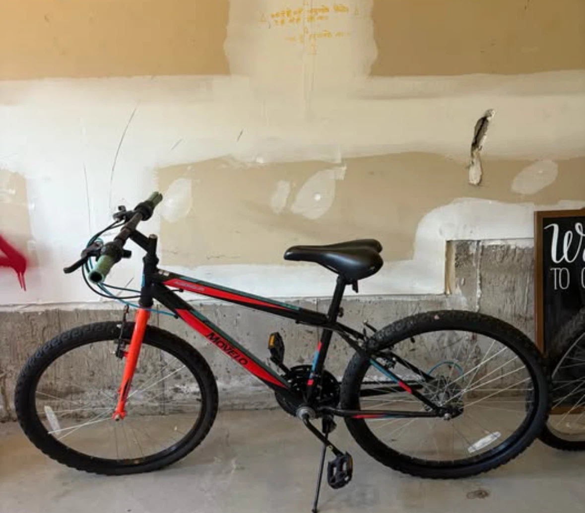 Movelo Mountain Bike