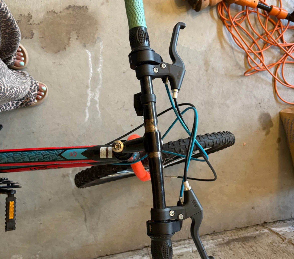 Movelo Mountain Bike - photo 2