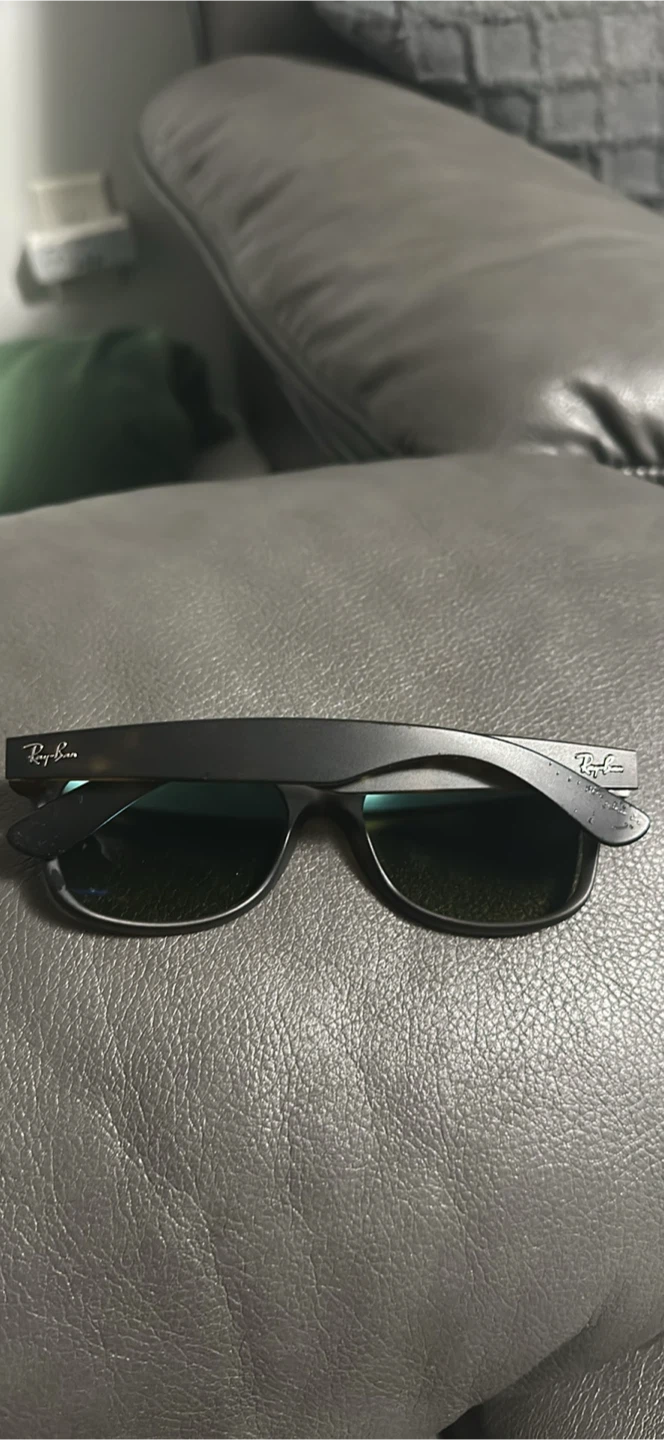 Ray-Ban New Wayfarer Polarized Sunglasses - photo 2