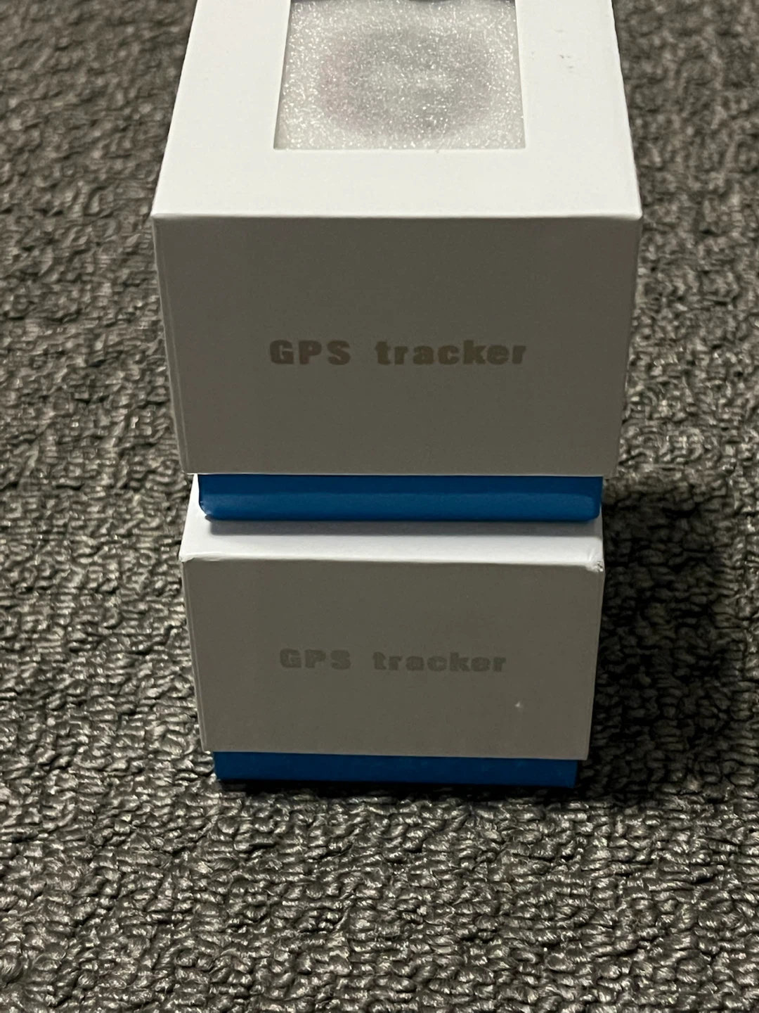 2 4G GPS Tracking Pendants