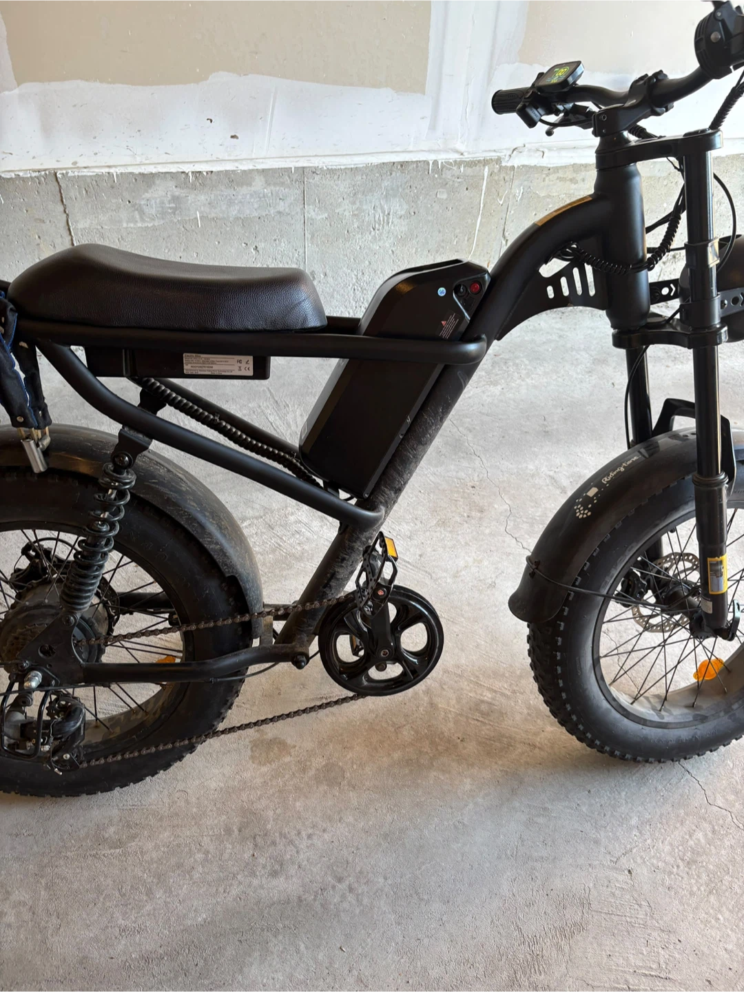 🔥 Riding Times Z8 Electric Bike — 1992 KM — Runs Perfectly  🔥