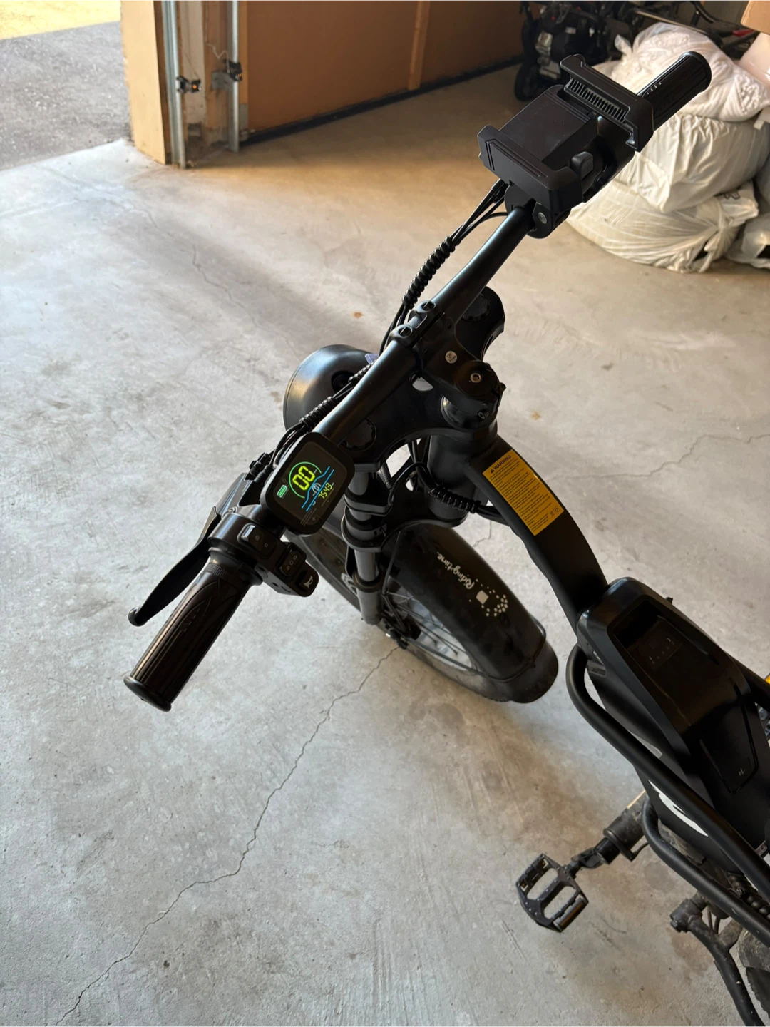 🔥 Riding Times Z8 Electric Bike — 1992 KM — Runs Perfectly  🔥 - photo 4