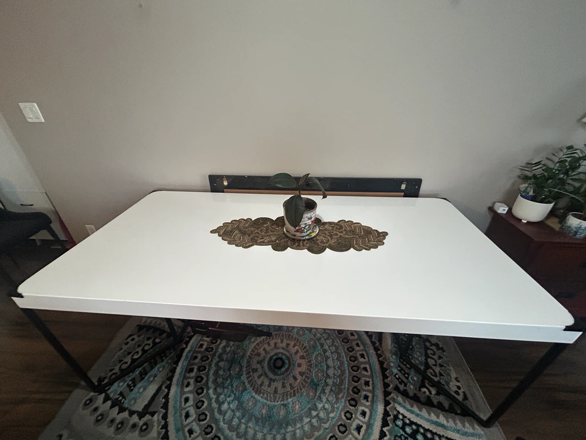 White Glossy Dining Table - photo 4
