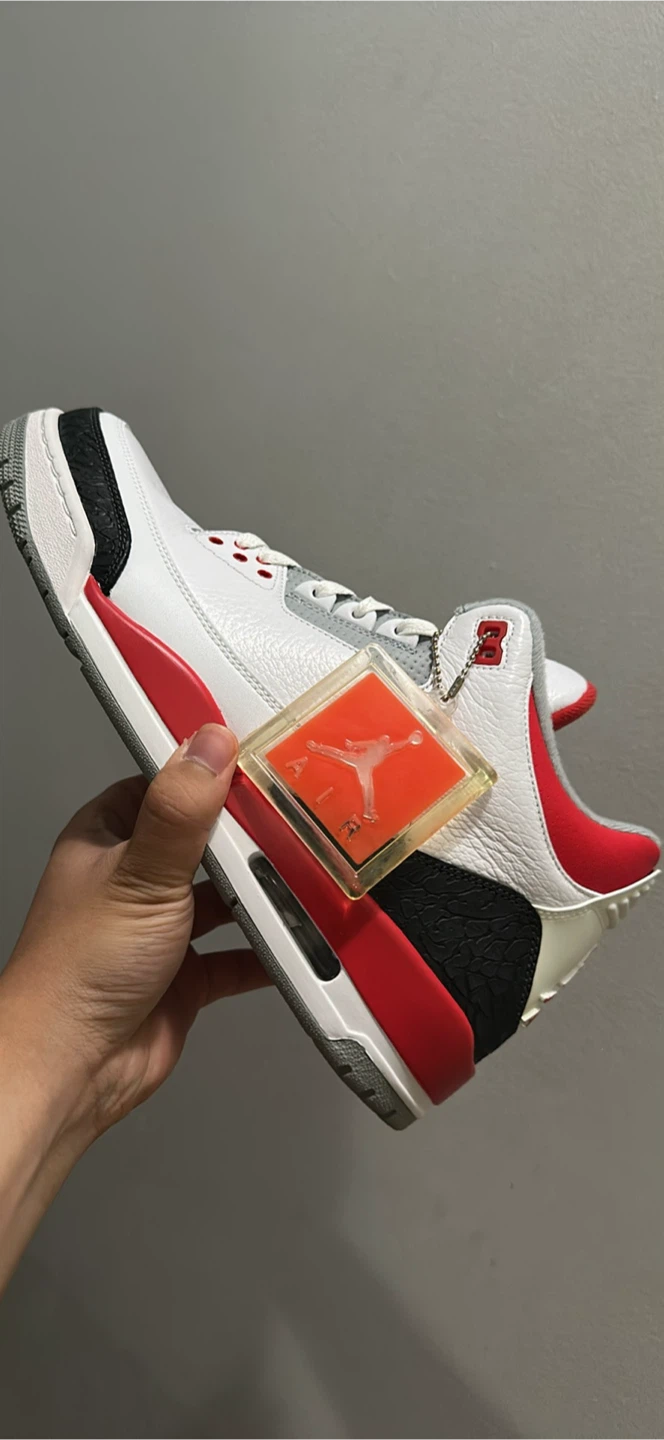 Jordan 3 Fire Red size 11 (DS)