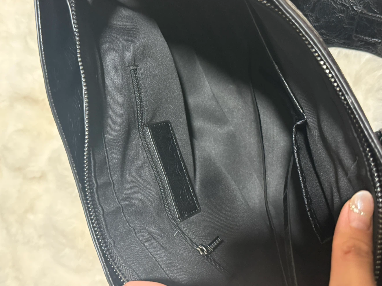 Large Black City Bag - photo 4