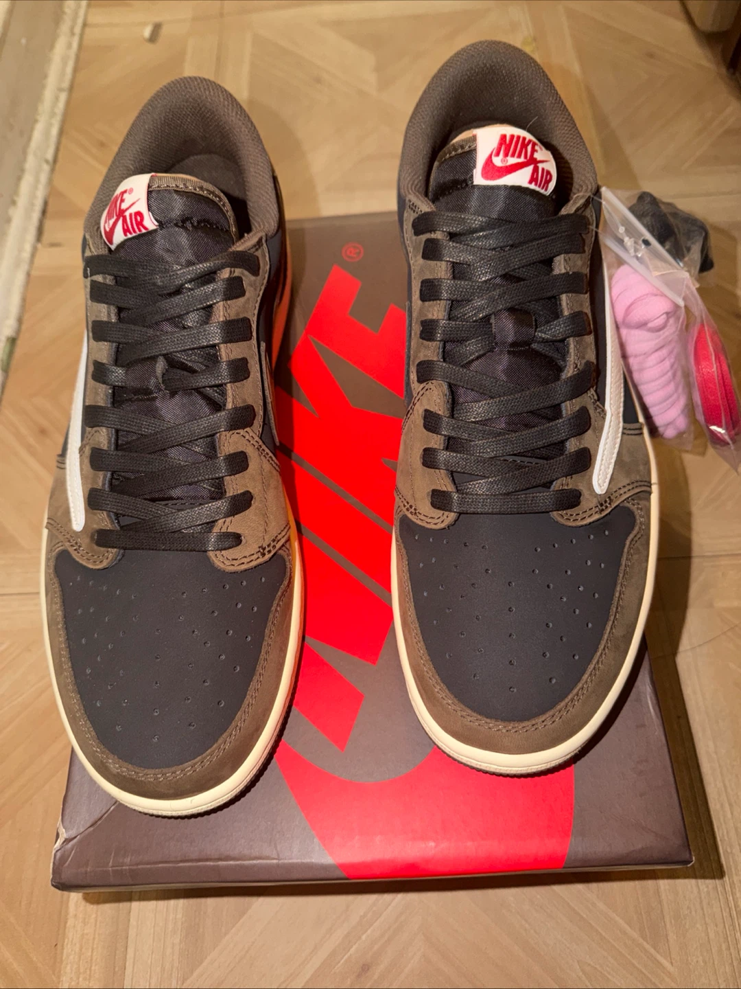 Nike Air Jordan 1 Low Travis Scott Mocha - photo 3