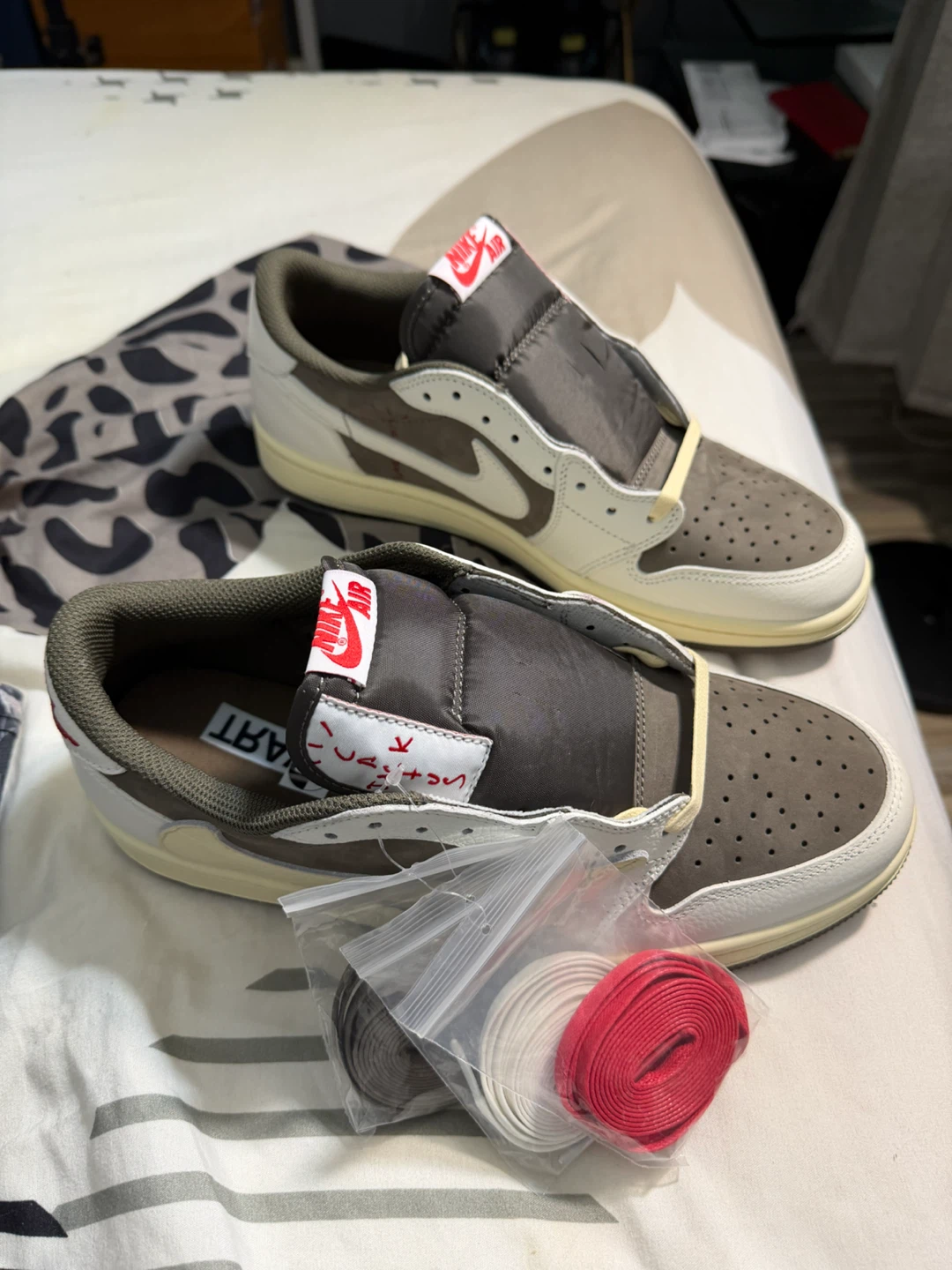 Travis Scott x Air Jordan 1 Low