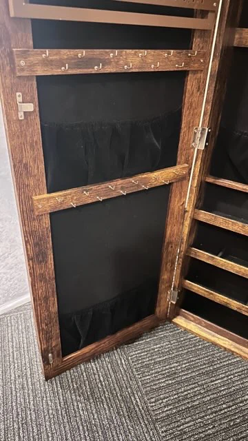 Wall-Mounted Rustic Wooden Jewellery Cabinet - photo 5