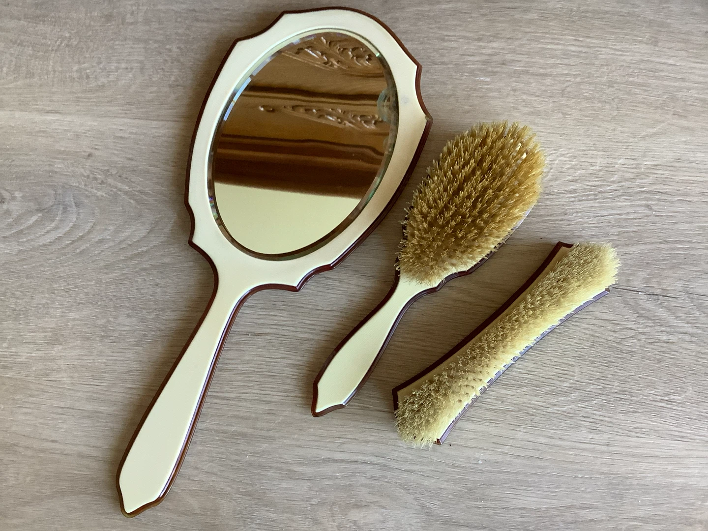Vt Art Deco Pearlized Celluloid & Bakelite Vanity Set 🐞 - photo 4