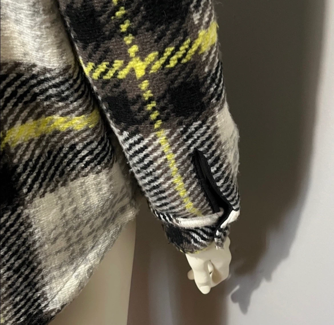 Calvin Klein Jeans Plaid Shacket - Size M - photo 4