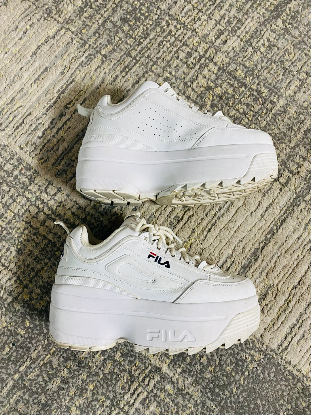 FILA Disruptor II Wedge Sneakers (excellent condition) size 8.5 - photo 3