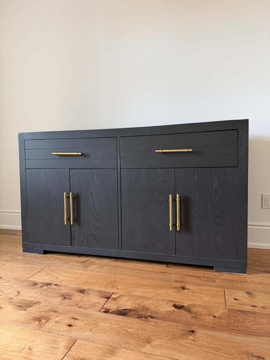 BLACK BUFFET HRDWDS OAK VENEERS 4 YRS OLD SOFT CLOSE CUPBOARDS