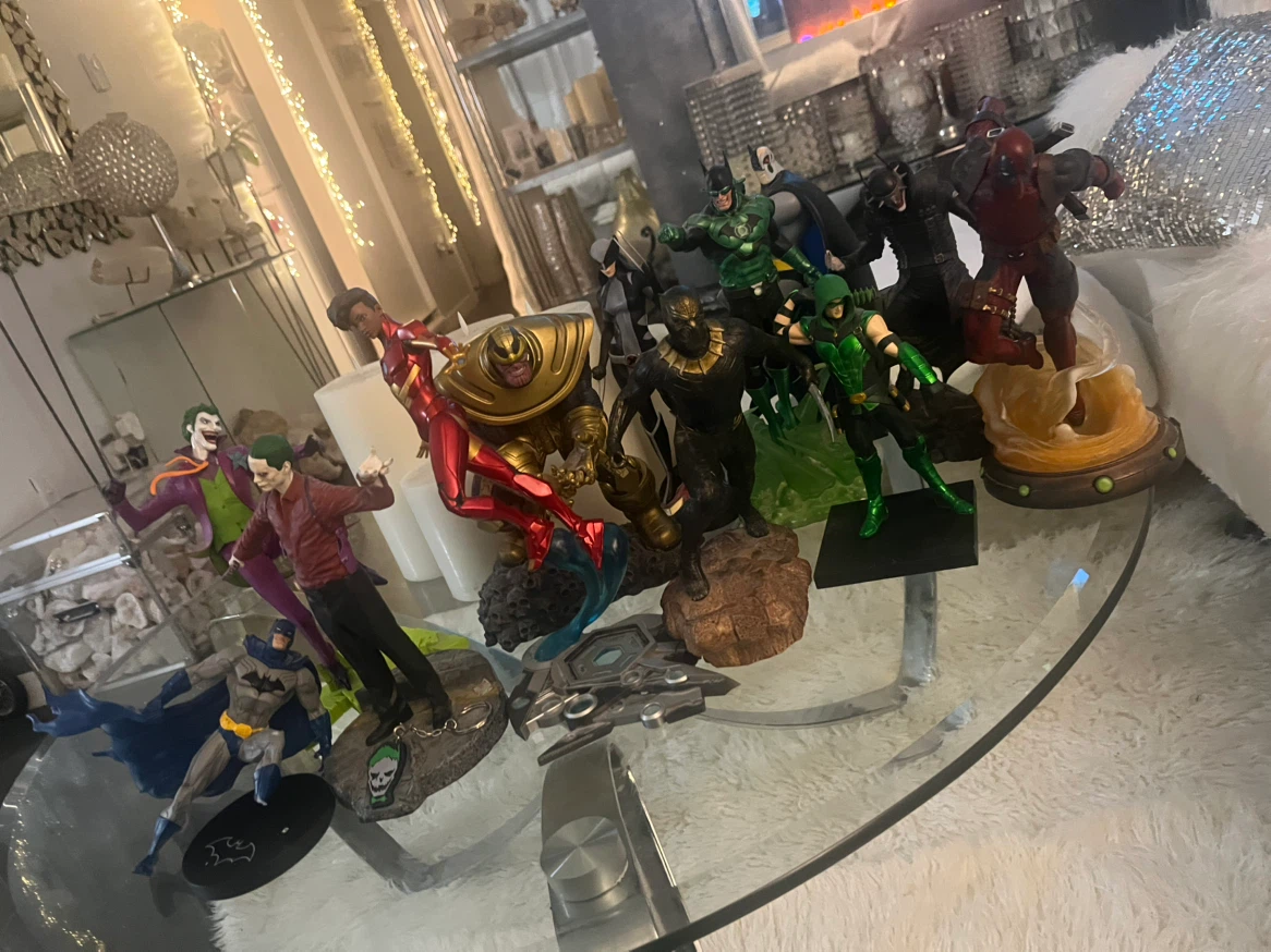 Collection of DC and Marvel statues - photo 3