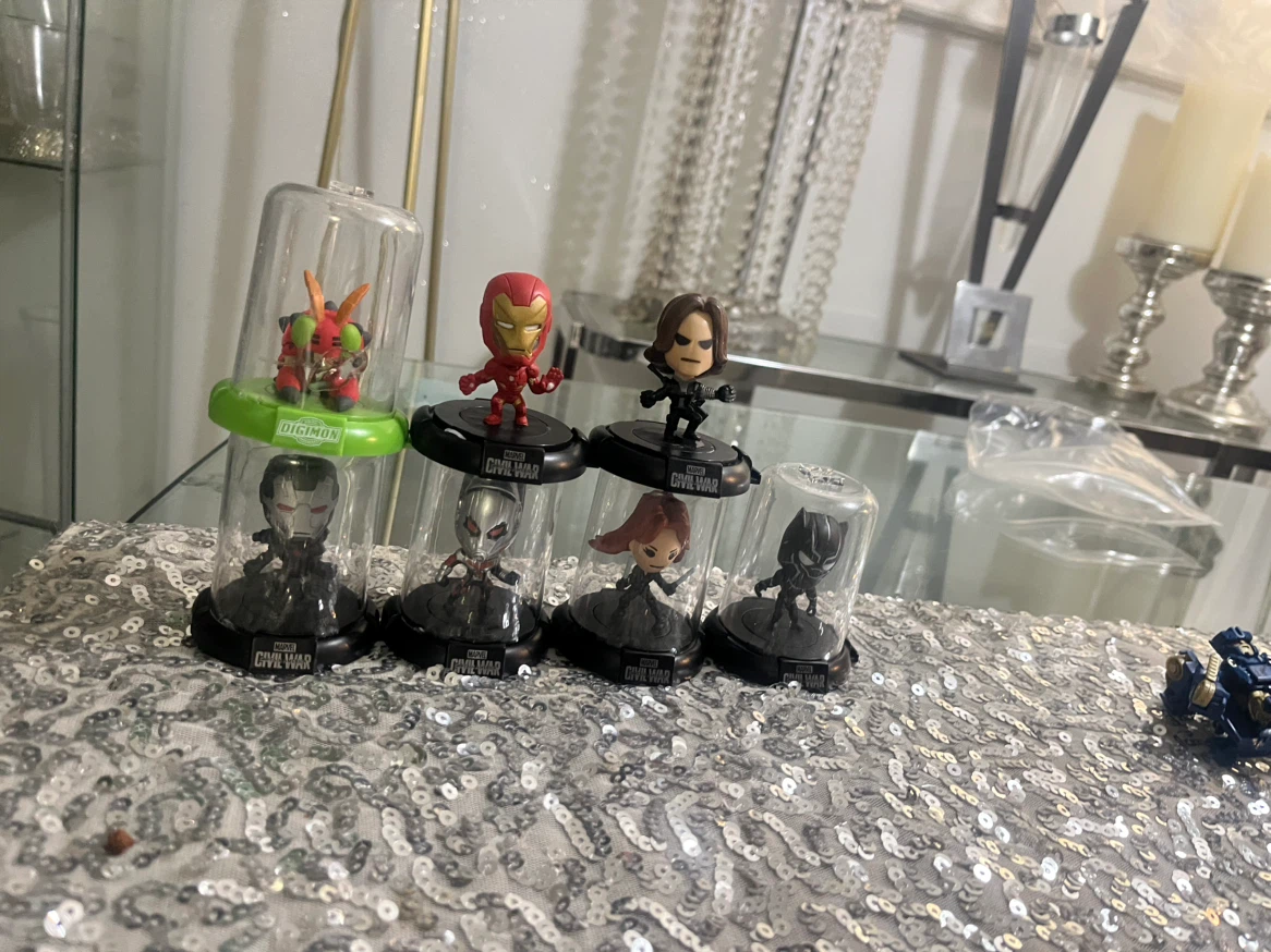 Marvel Civil War and Digimon Figurine Set - photo 3