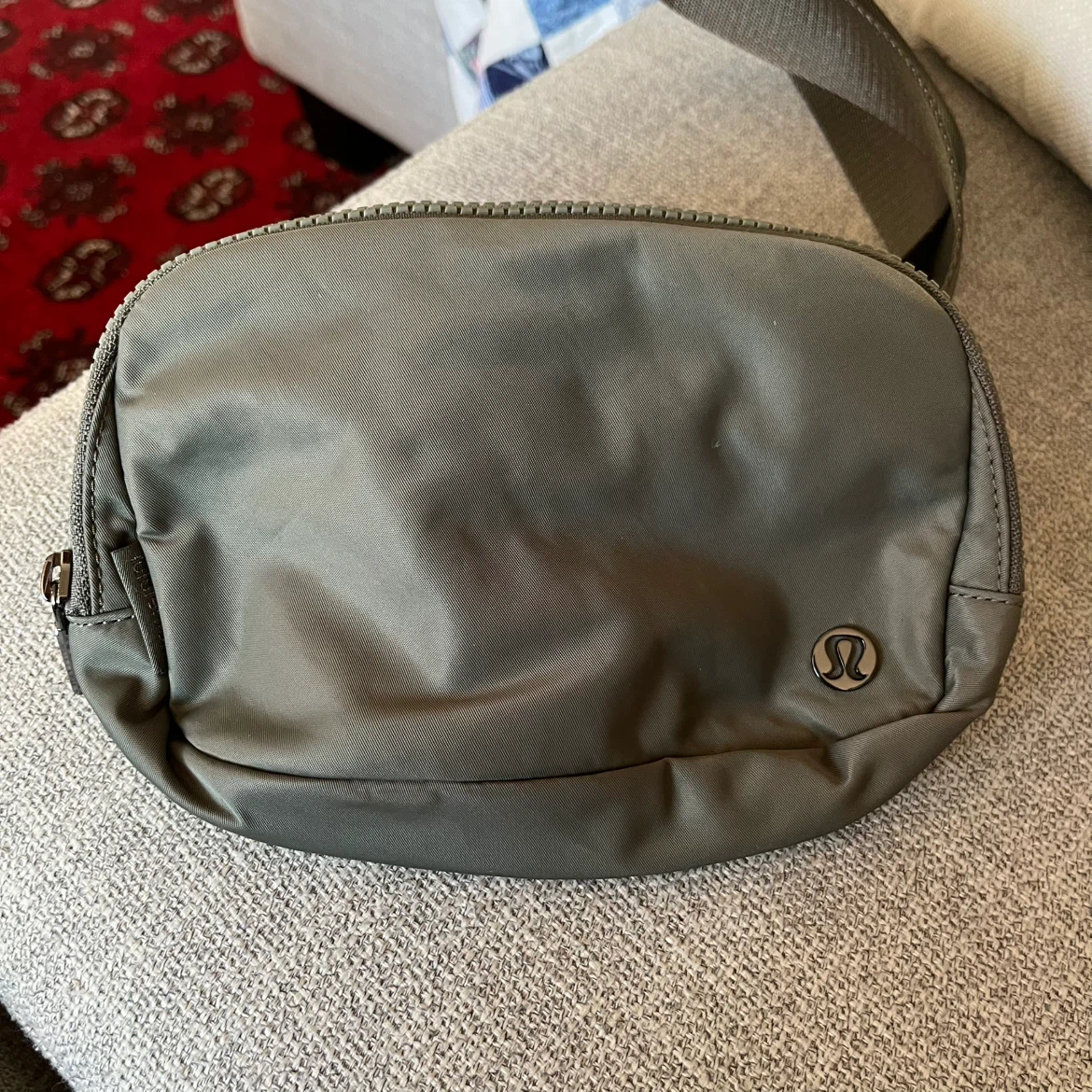 Lululemon Everywhere Belt Bag