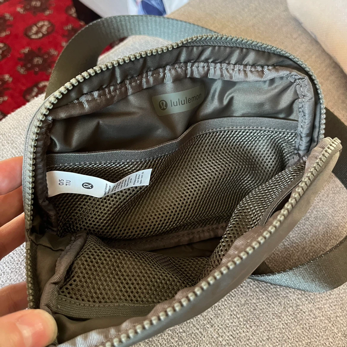 Lululemon Everywhere Belt Bag - photo 3