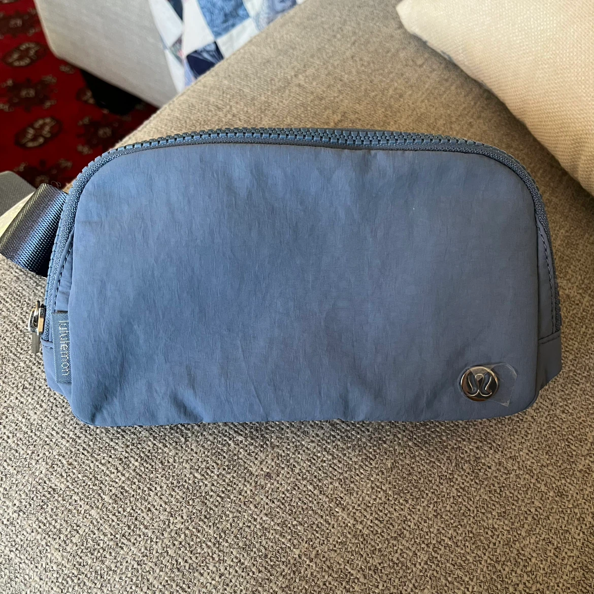 Lululemon Everywhere Belt Bag WSDN
