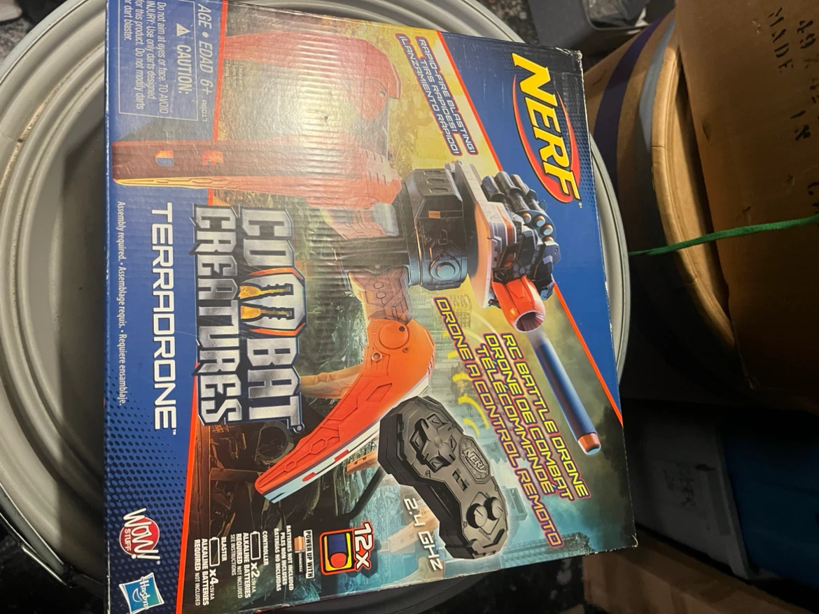 Nerf Combat Creatures Terradrone RC Battle Drone